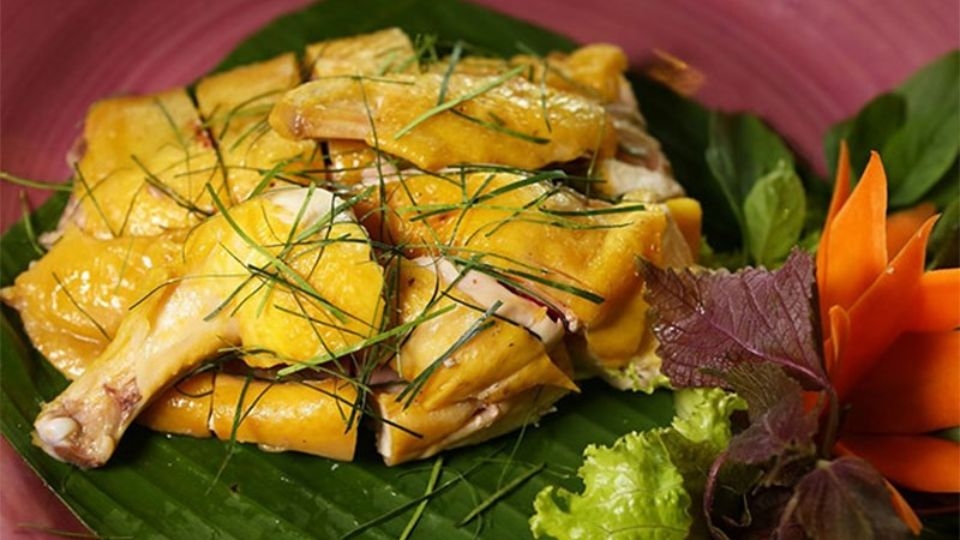 Gà Tre Hấp Hành